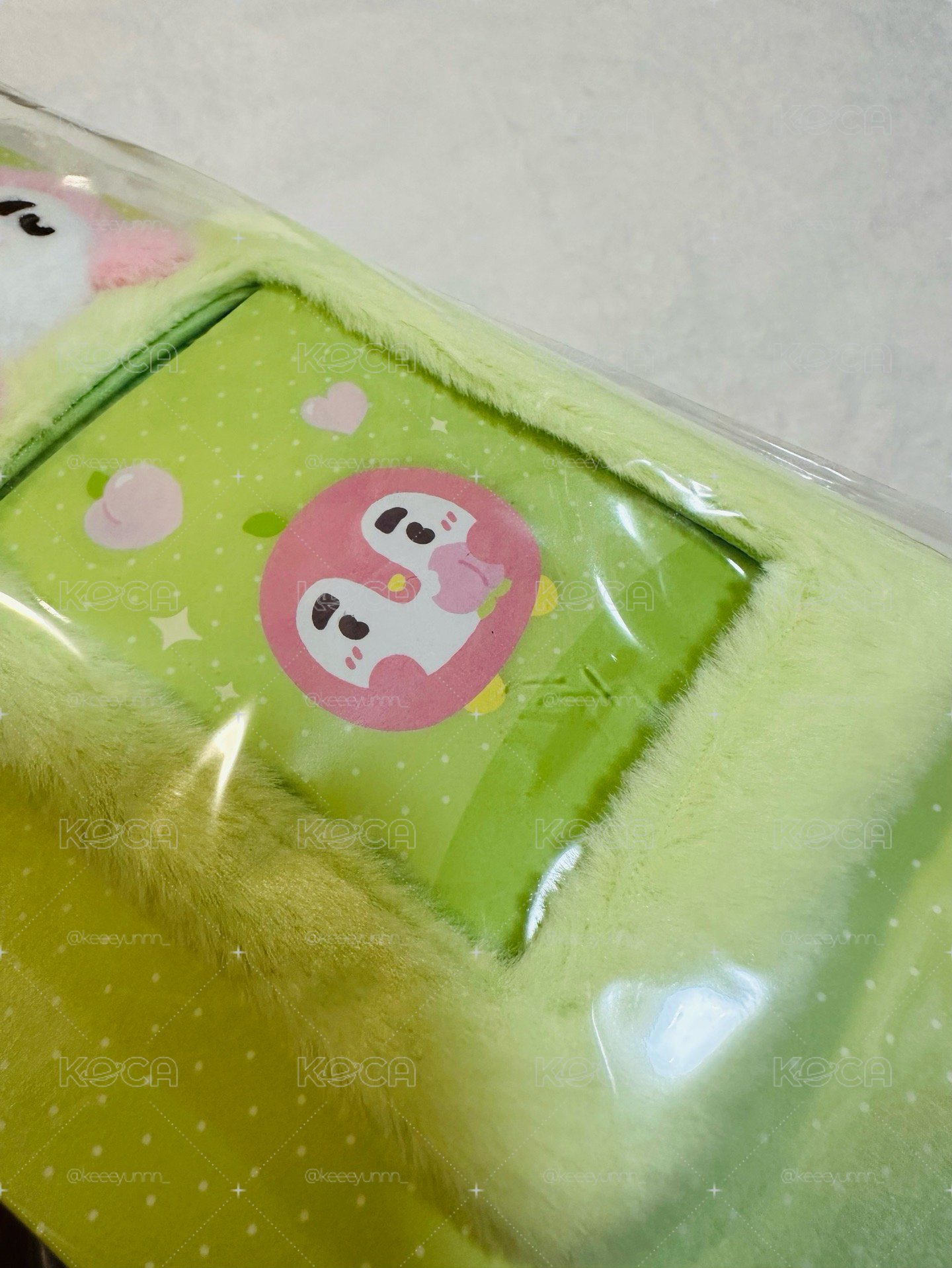 EXO 蘋果泥毛絨卡套