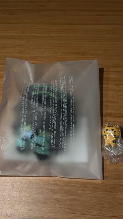Le sserafim 首爾快閃 采爆炸娃/吊飾