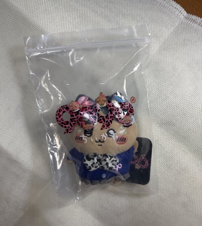 YZ 9090 x ちいかわ 平成辣妹 黑皮 小八 吊飾