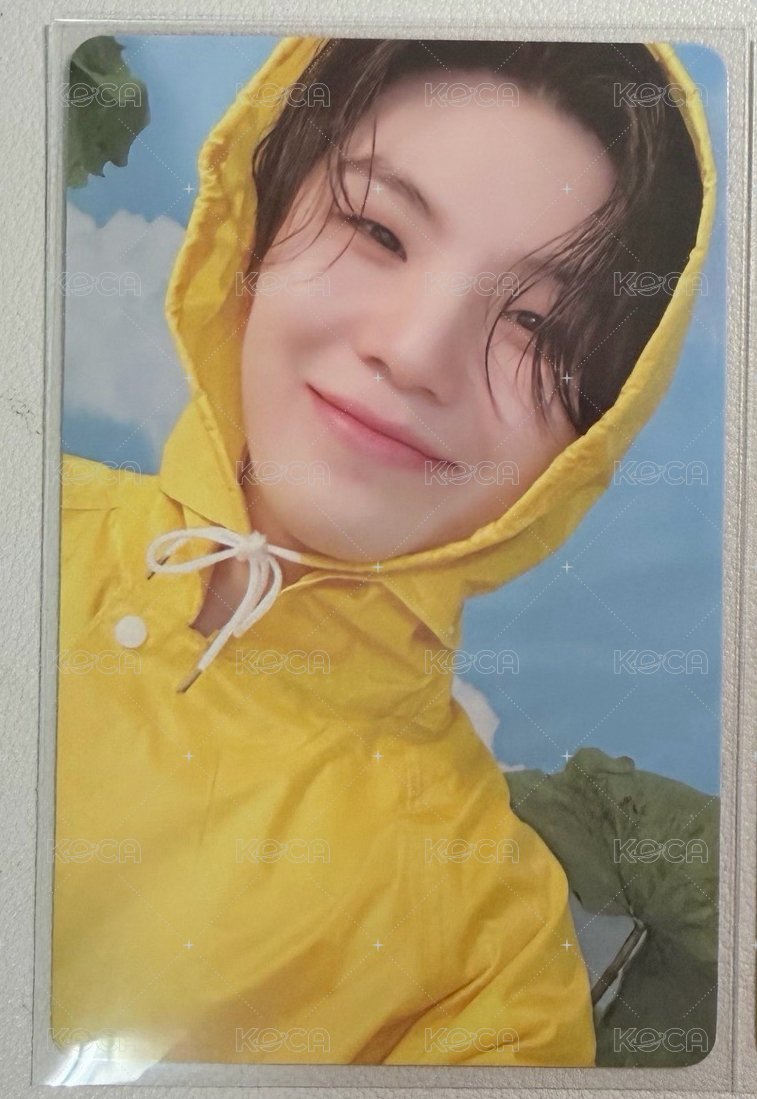 左邊戴帽帽
