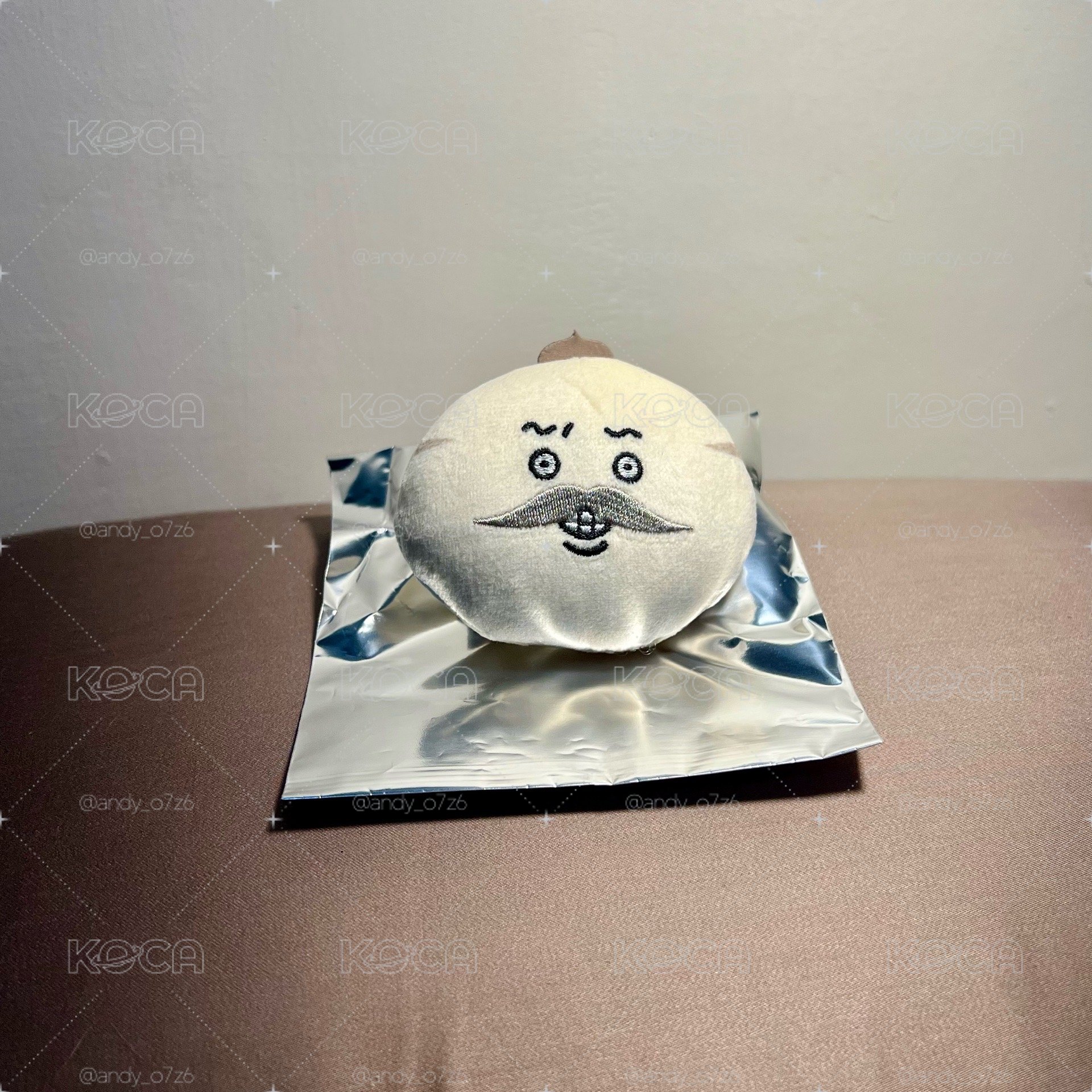 人魚島滿額特典徽章 島二郎