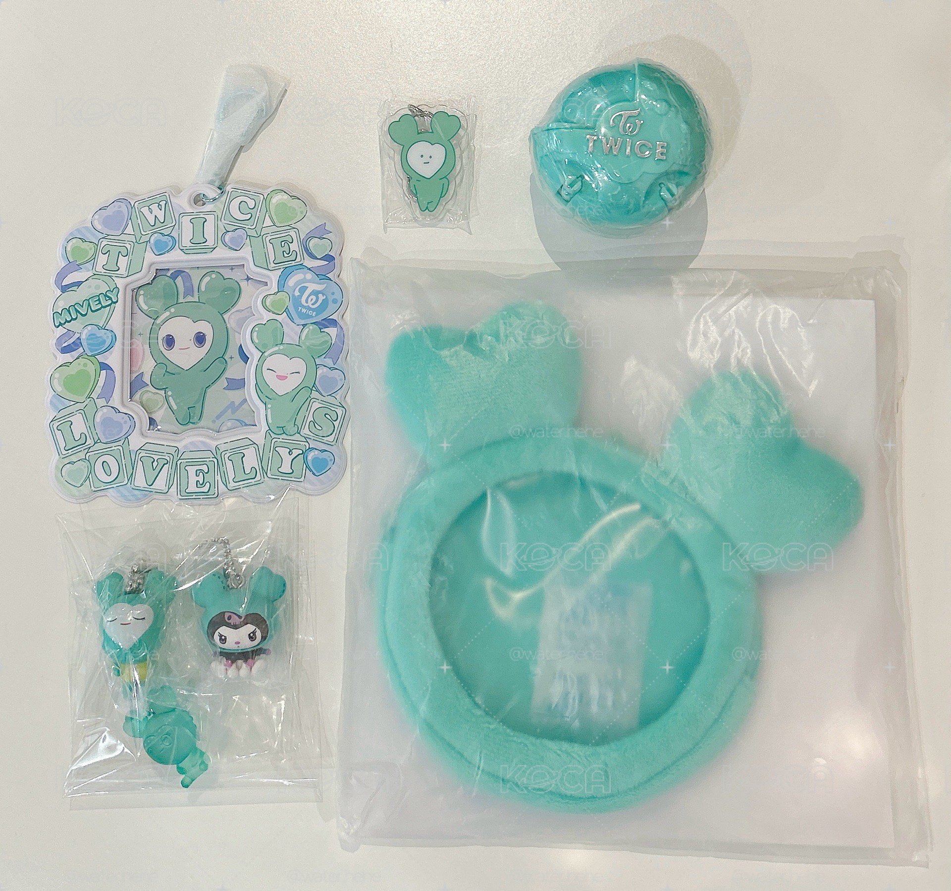 MINA 兩點一線吊飾及小痛包盤