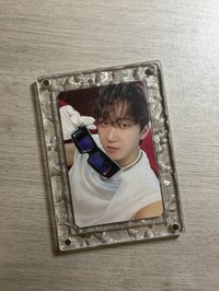 拿眼鏡彬
