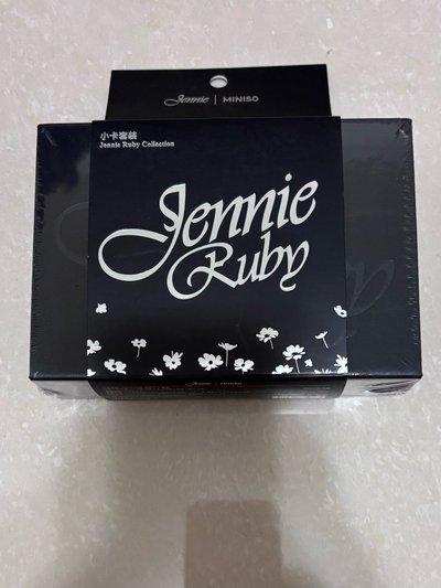 Blackpink Jennie miniso 名創聯名 盒裝小卡