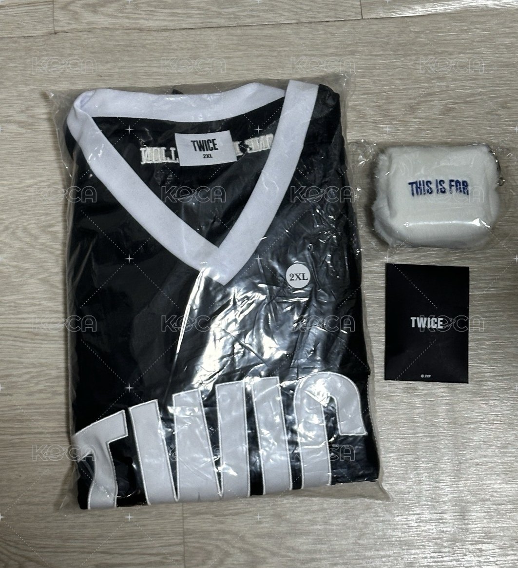 twice 球衣2L+絨毛鑰匙包+滿額禮（僅供sasasa下單）