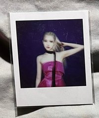 Rosé拍立得1