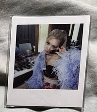 Rosé拍立得3