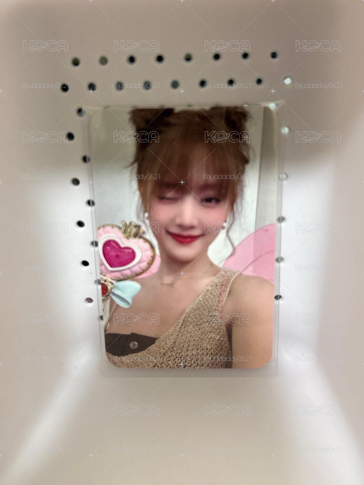妮韓背幸運卡（中文：啾啾～Minnnie 的愛送到囉♡）