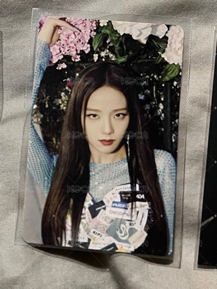 Jisoo solo專輯卡