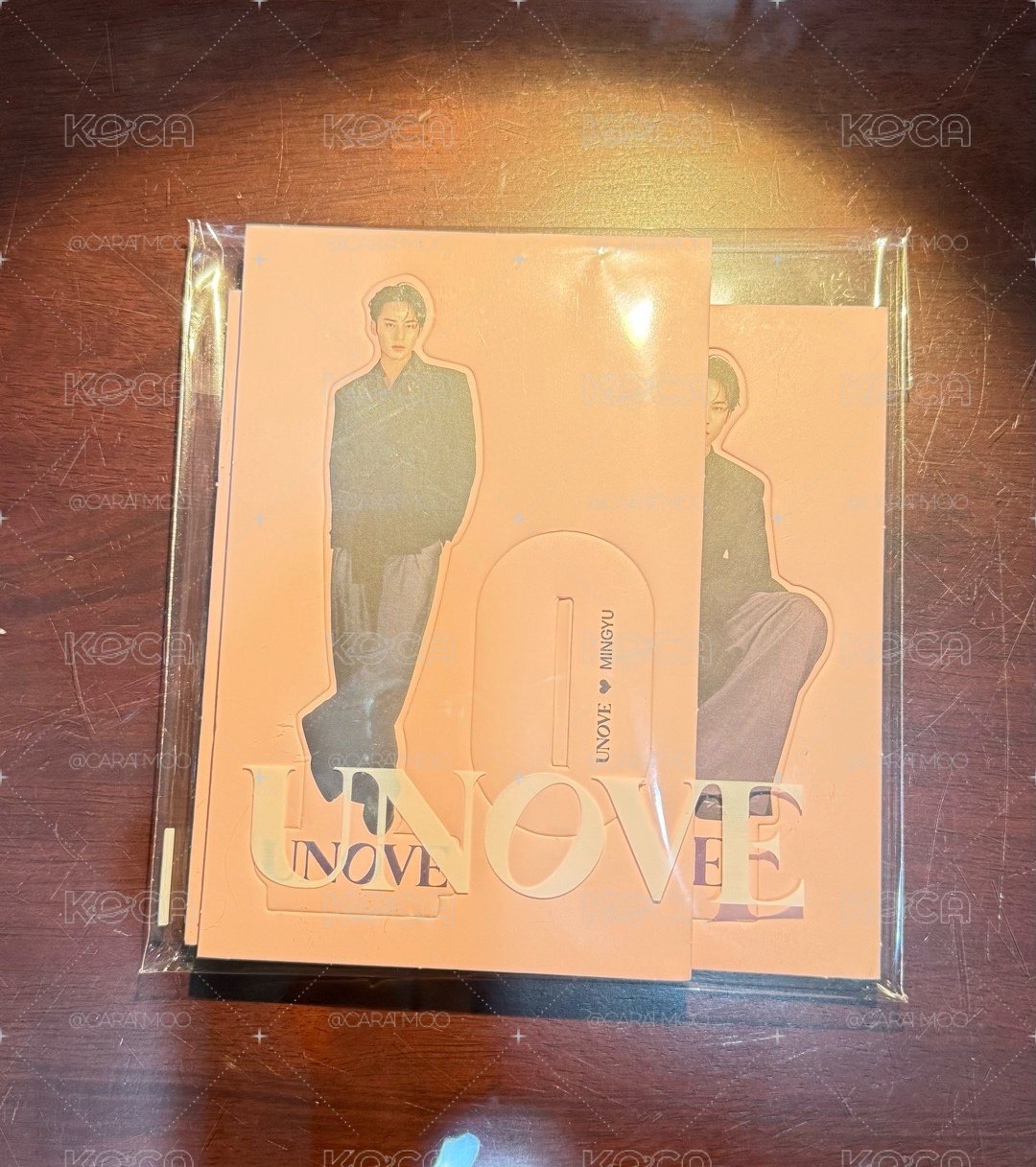 奎UNOVE立牌