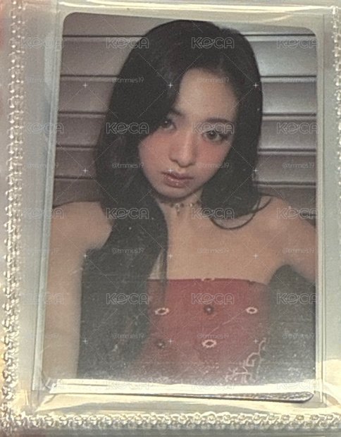 紅衣賢中背