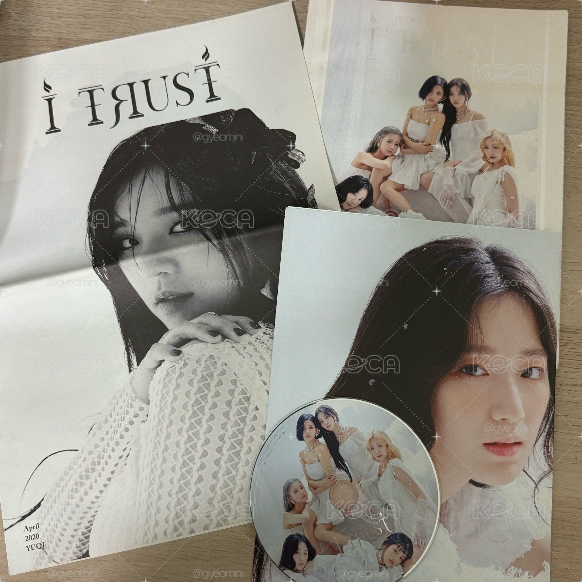 I-DLE 迷三 I trust 黑白版 空專
