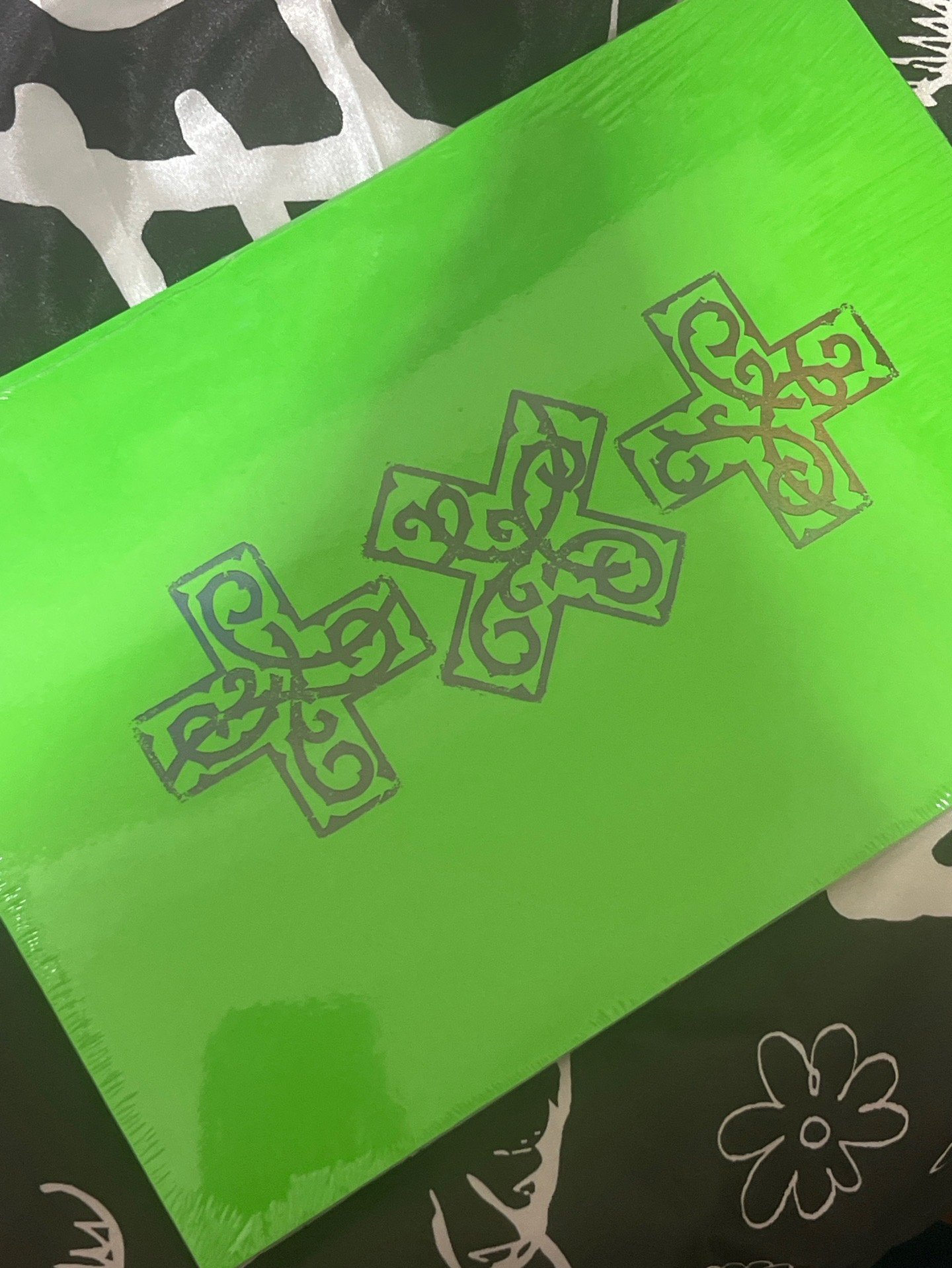 迷八 單封 THORN 專輯 全新未拆
