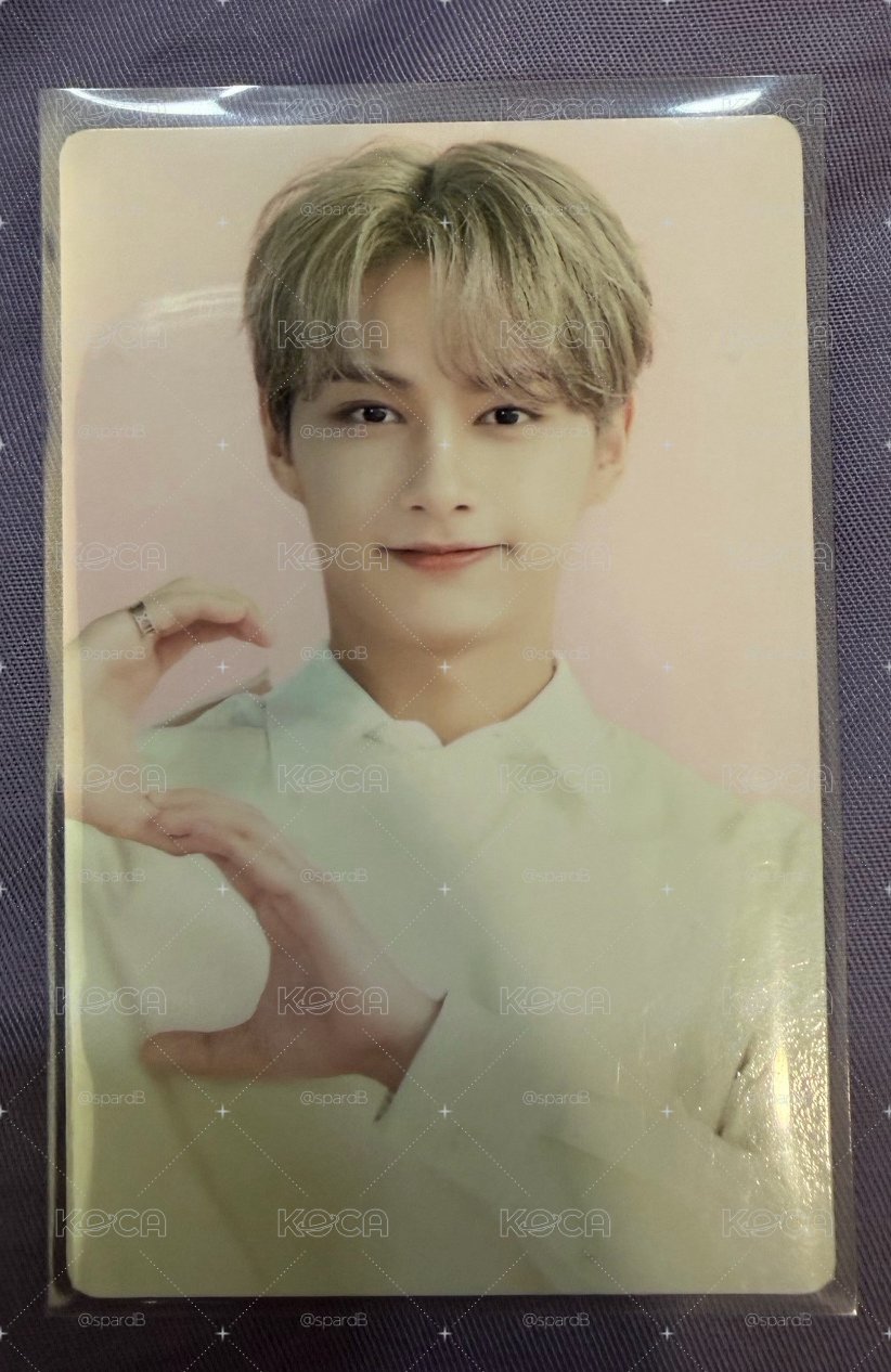 Seventeen 文俊輝 cafe in seoul