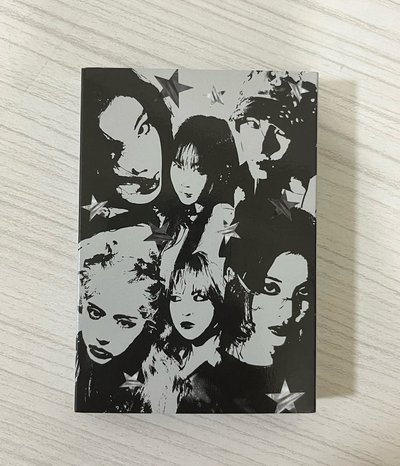 stick out 白版電子專 已掃全專
