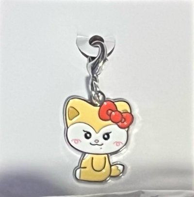 kitty聯名隨機吊飾+motto領盤
