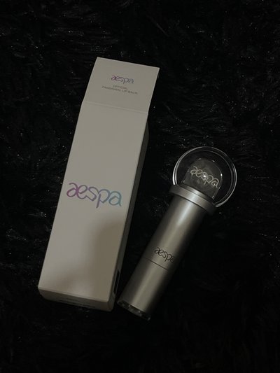 aespa 護唇膏 手燈護唇膏