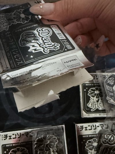 鏈鋸人 金屬徽章 蕾潔 淀治 帕瓦 暴力