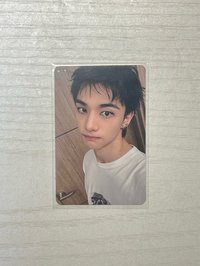 抿嘴 辰