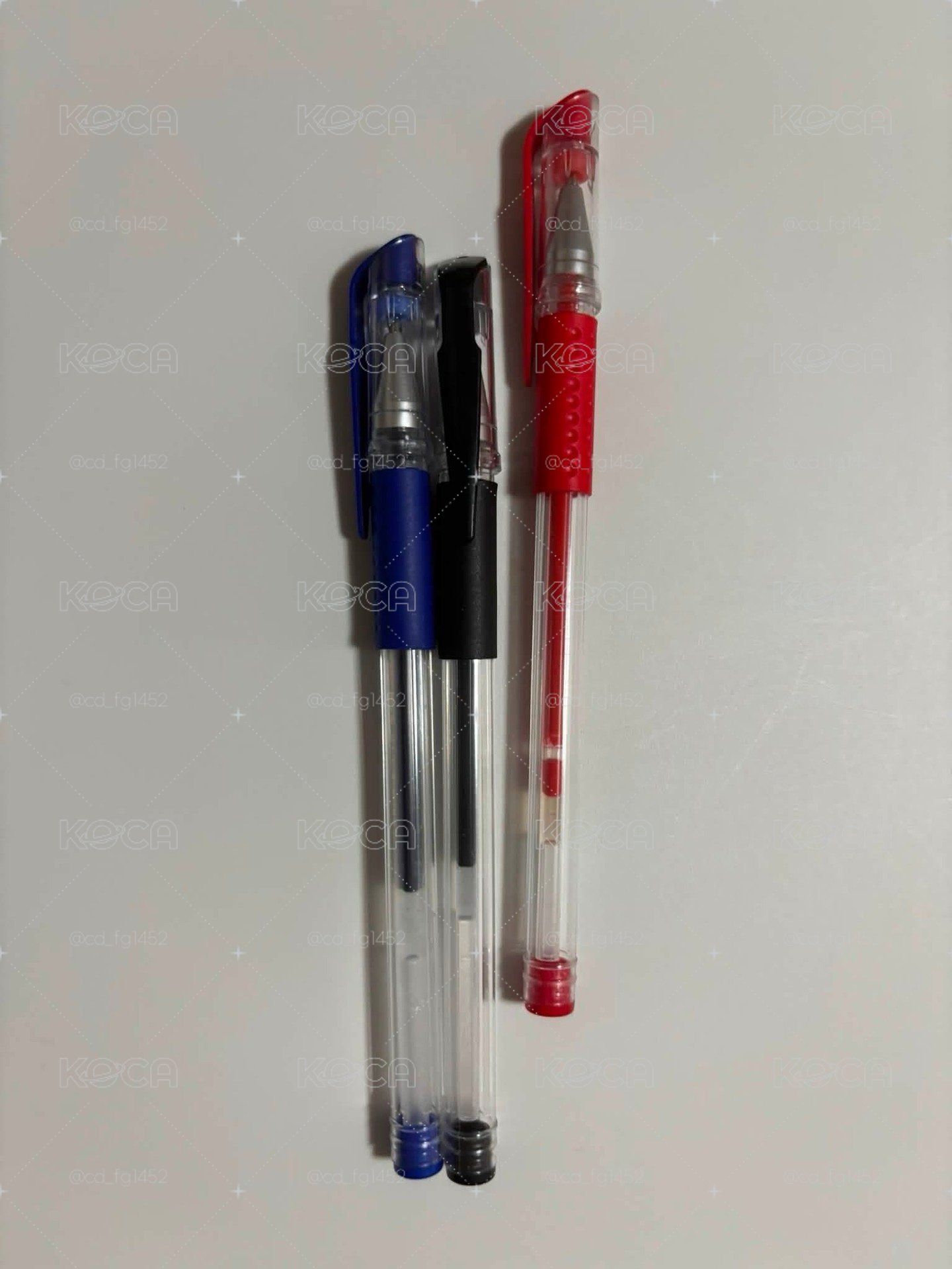 鄭受彬浴帽、鉛筆盒（不含小卡鉛筆盒）在允小狗卡、手機磁吸