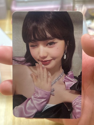 員專卡 實體較亮 損