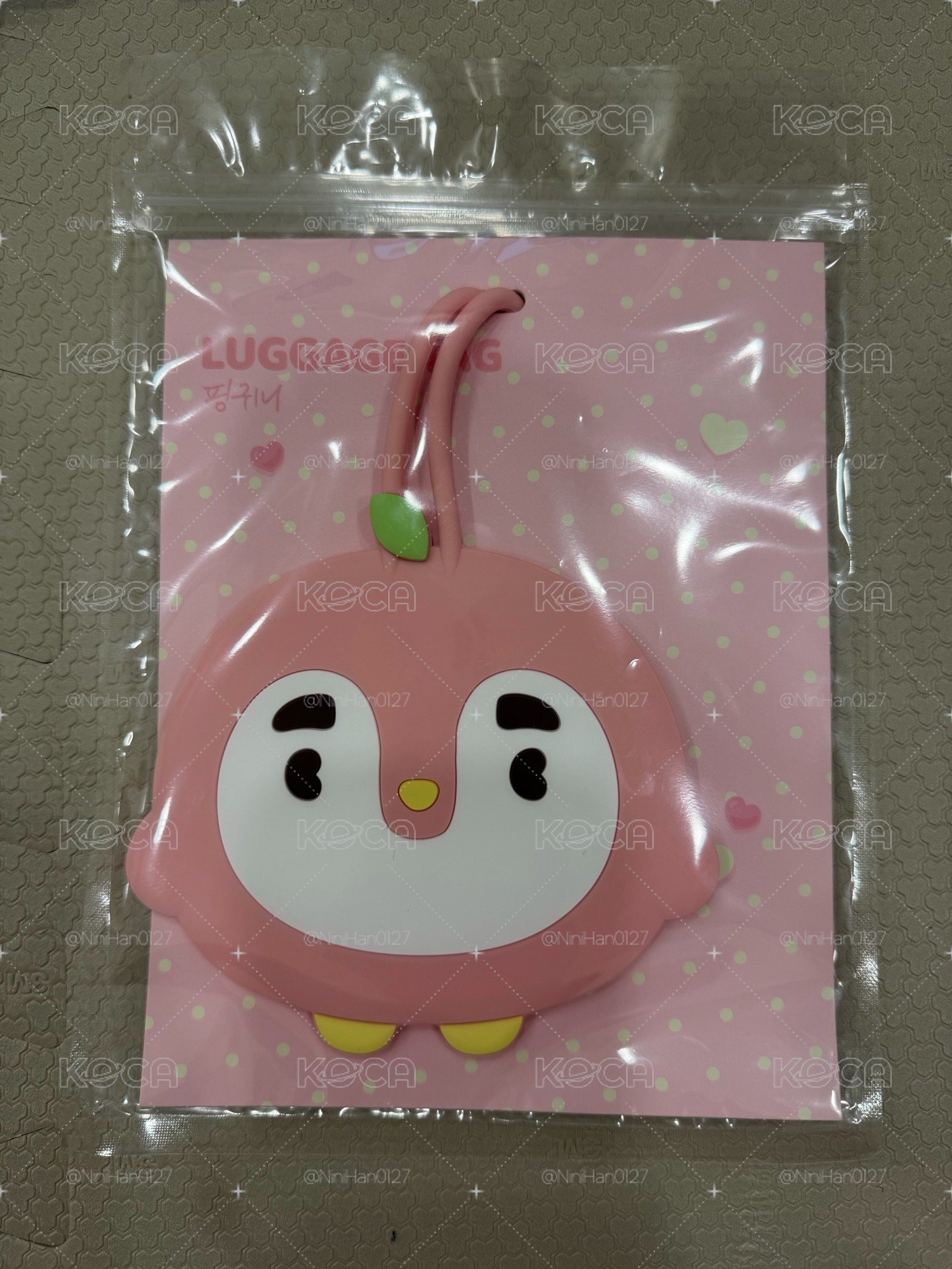 ❗️需綁物｜全新未拆 都敬秀🐧嘟 we are doll 蘋果泥行李吊牌
