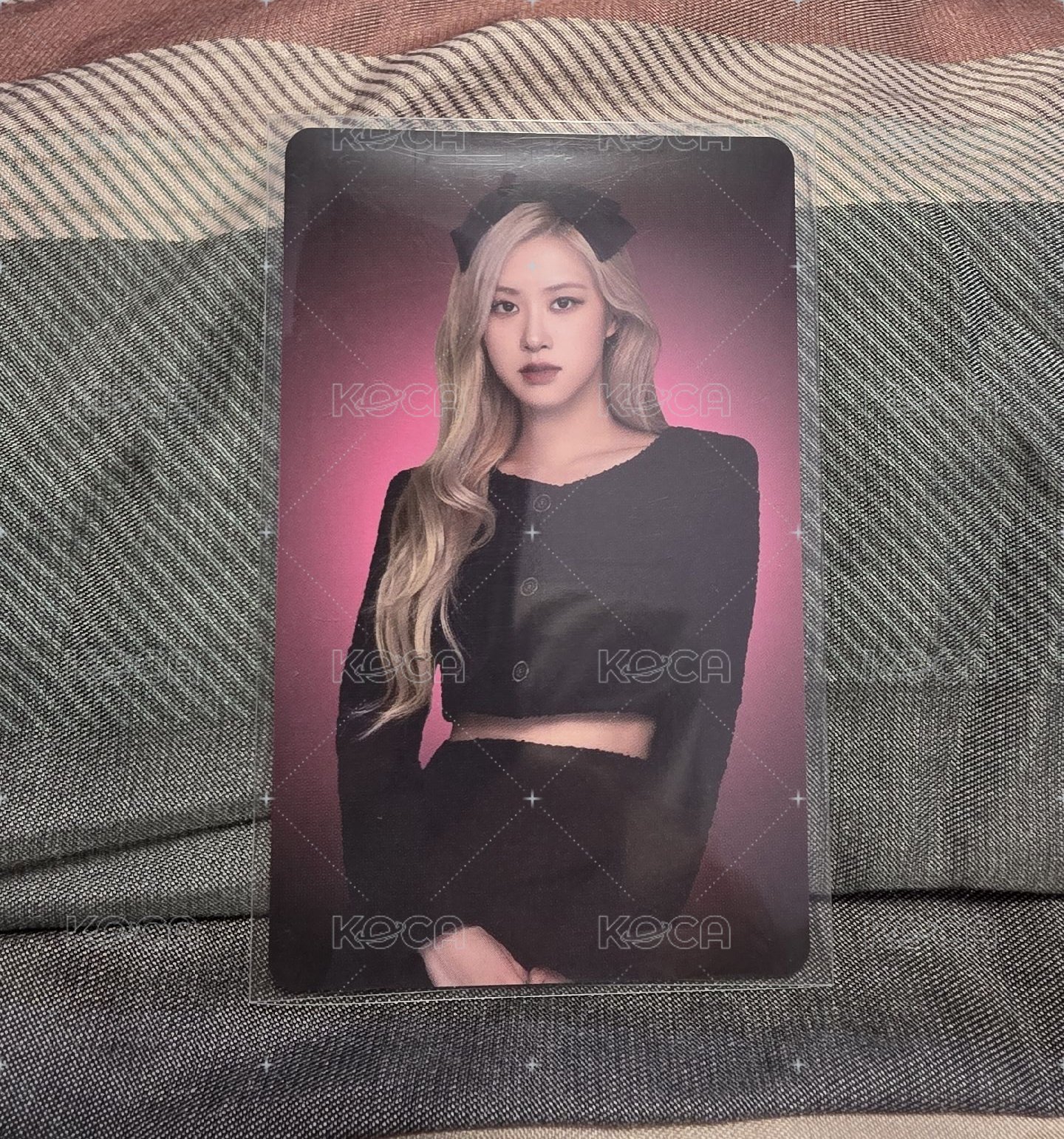 ROSÉ代言卡