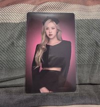 ROSÉ代言卡