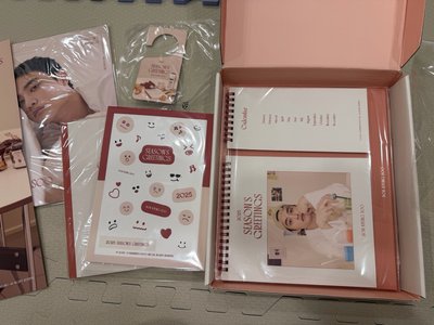 都敬秀🐧嘟2025年曆 Season's greeting
