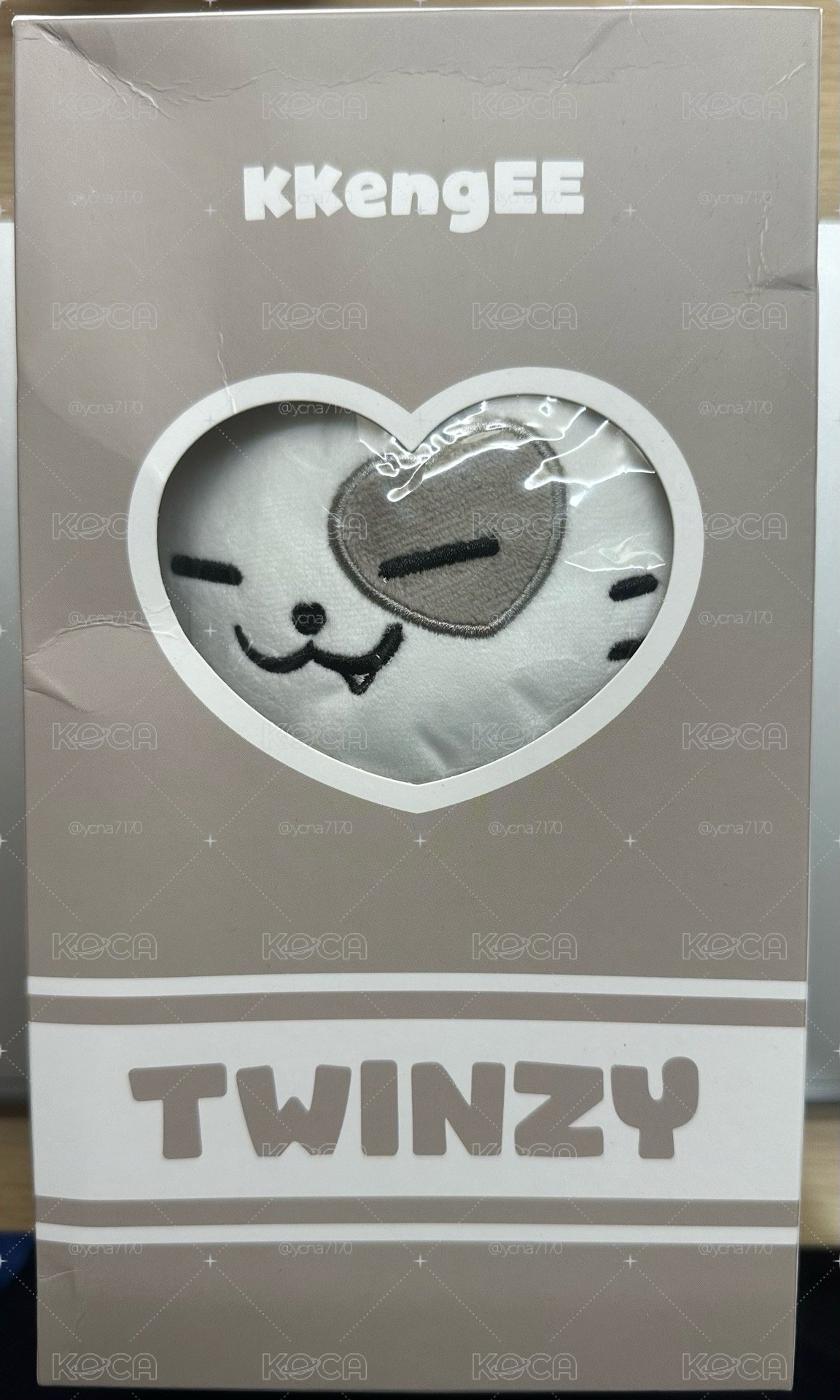 ITZY 志大娃+娃衣