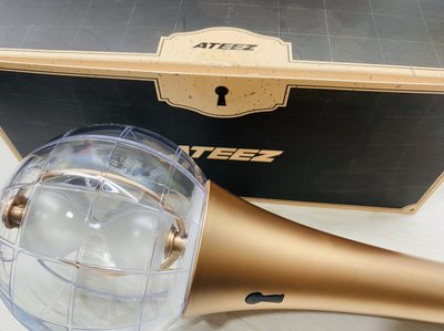 ATEEZ 二代手燈