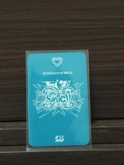 蝴蝶結怜