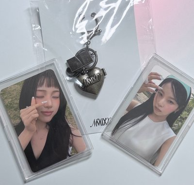 NMIXX卡跟吊飾