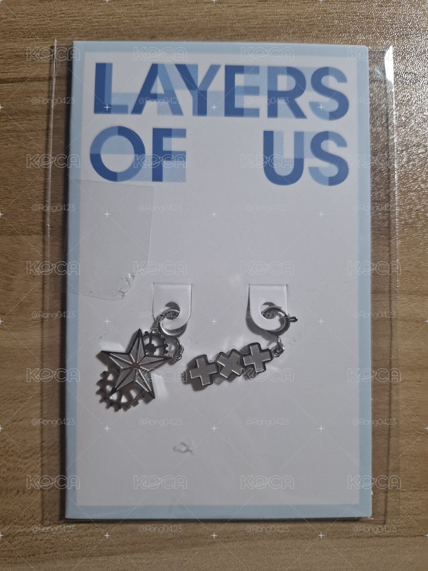 TXT Layers of us 展覽 墜飾組