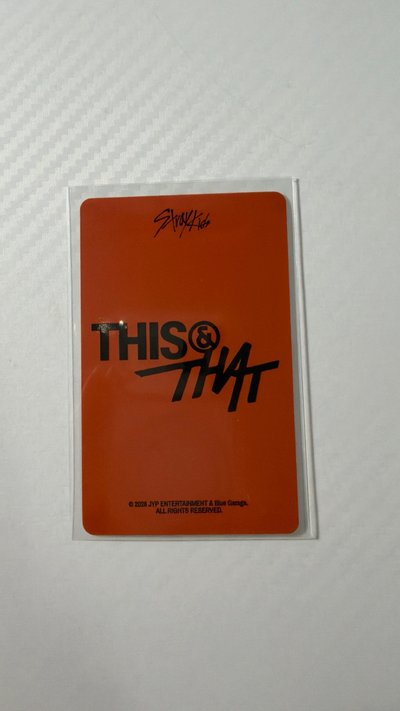 綁Felix特典卡 THIS & THAT 專輯 普版 THIS ver.