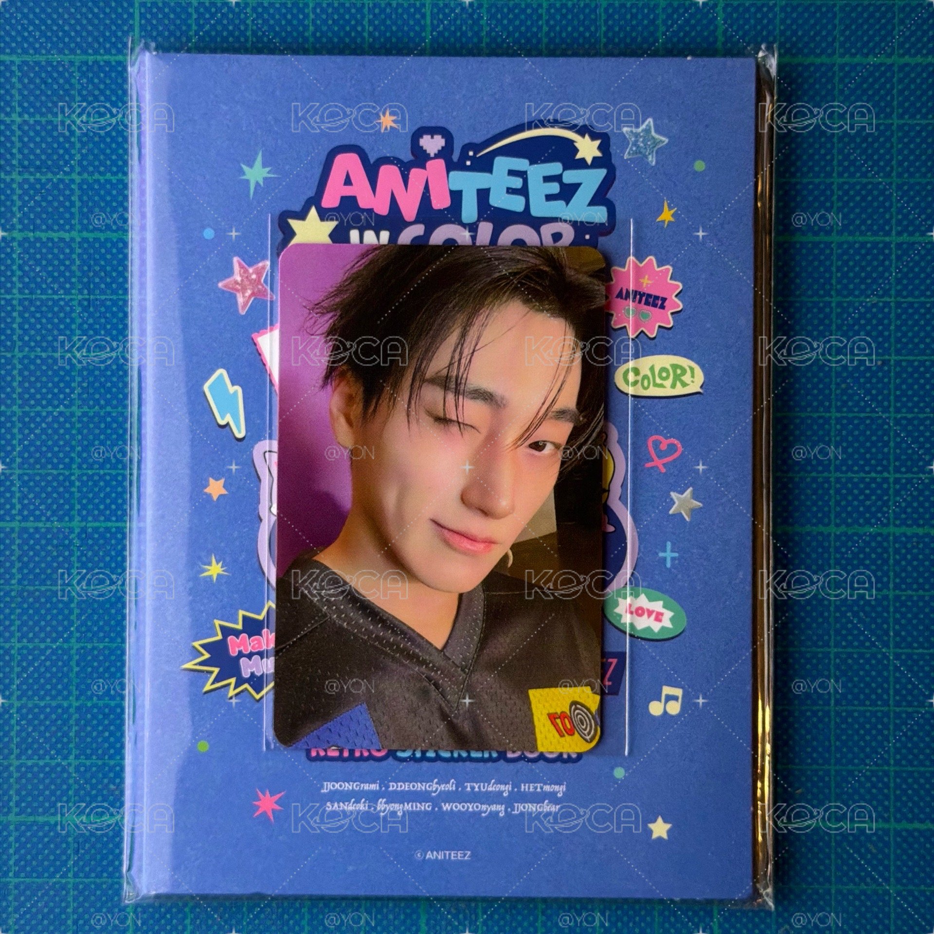 ANITEEZ IN COLOR RETRO STICKER BOOK 傘