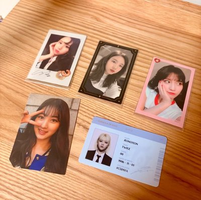 TWICE歷年官方小卡🐰💖