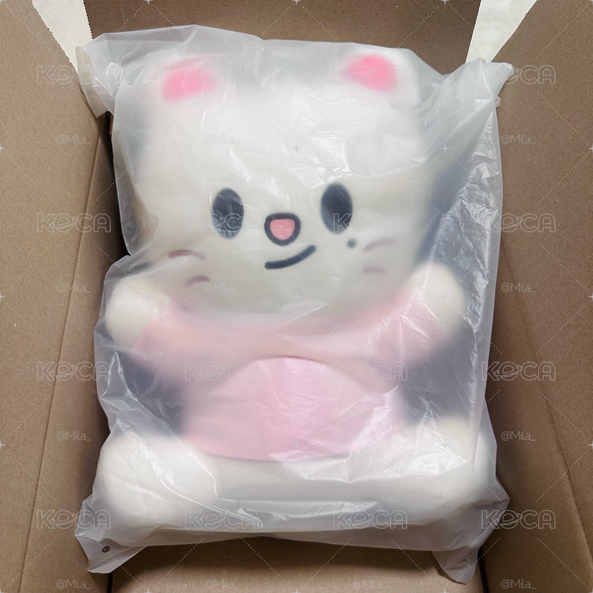 SKZOO全球快閃店 小貂抱抱娃