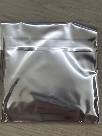 Right here 徽章 隨機 全新未拆 