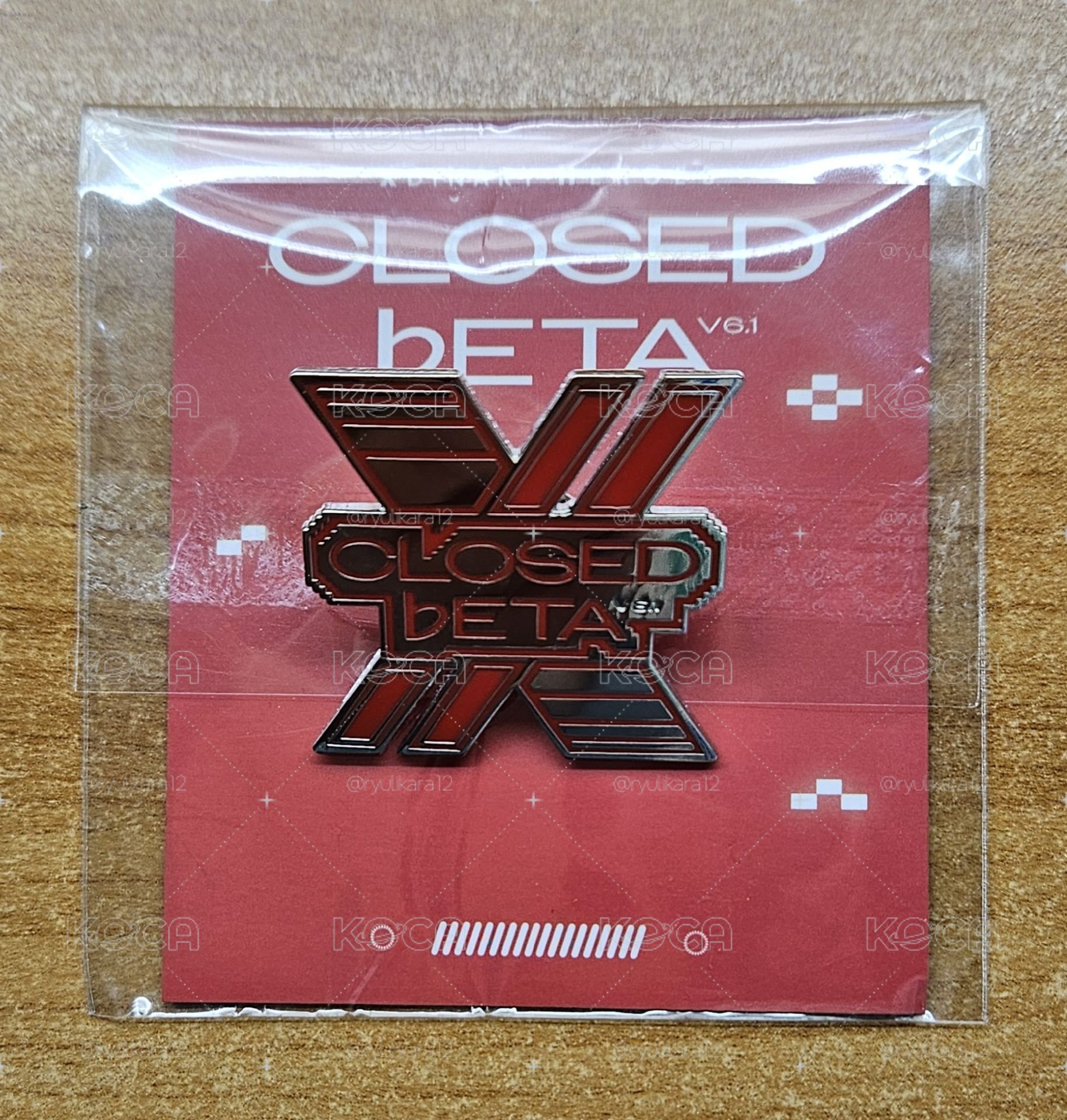 Xdinary Heroes 徽章