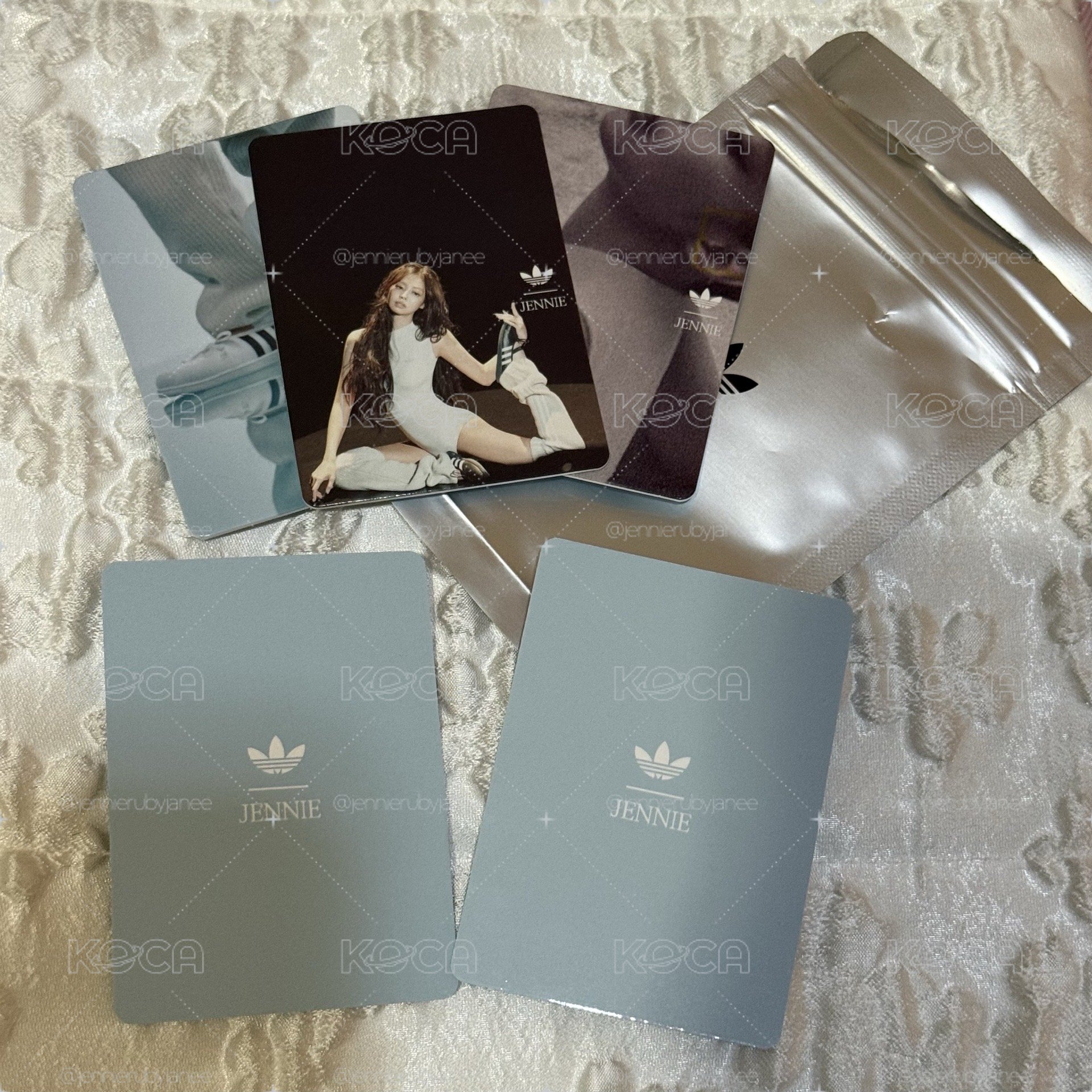Jennie adidas滿額小卡