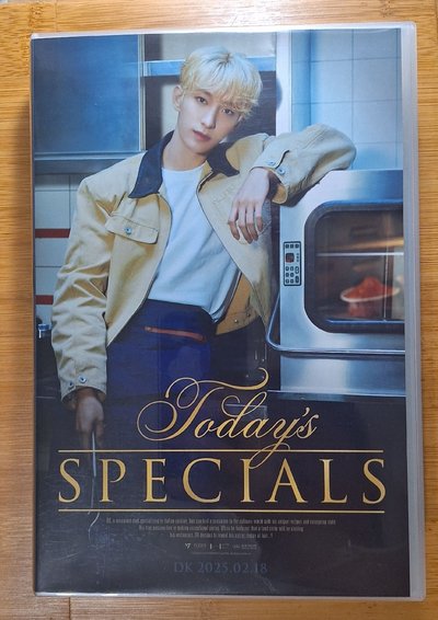 SVT  碩生日禮