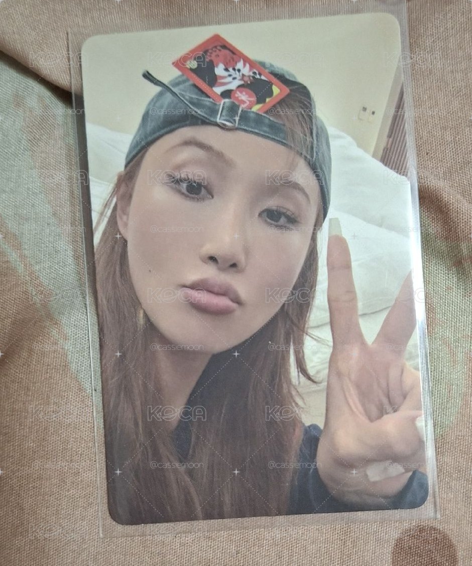 2024 HWASA SEASON'S GREETINGS " MY BRIGHT DAY " 年曆卡 