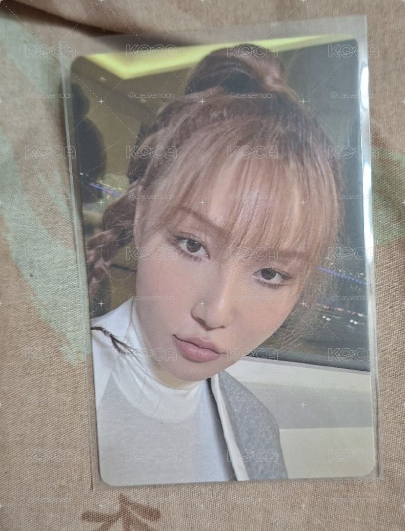 2024 HWASA SEASON'S GREETINGS " MY BRIGHT DAY " 年曆卡 