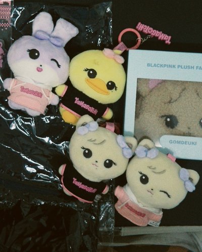 BLACKPINK x TAMAGOTCHI 