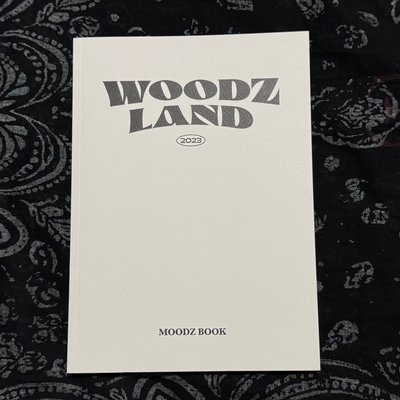 MOODZ LAND 2期會員禮小卡& PHOTO BOOK