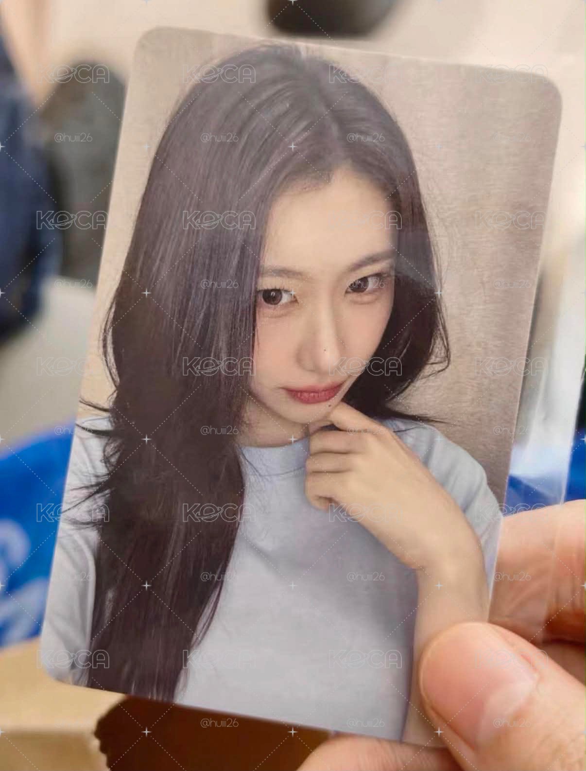 李彩領T恤卡 超級貌美 量少真的很美