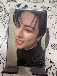 月狼眨眼專卡