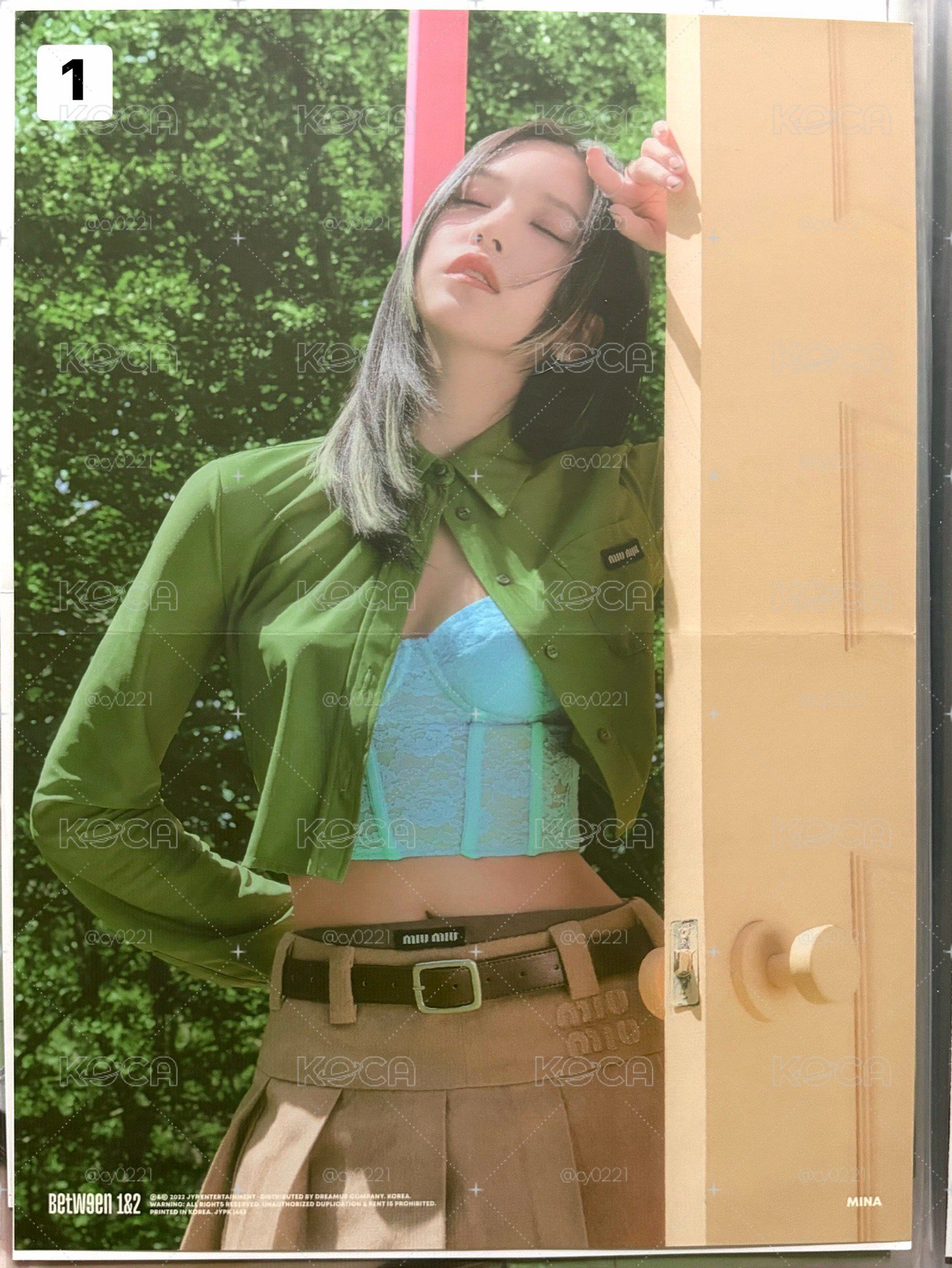 TWICE小海報 編號左上角