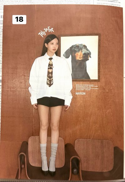 TWICE小海報 編號左上角